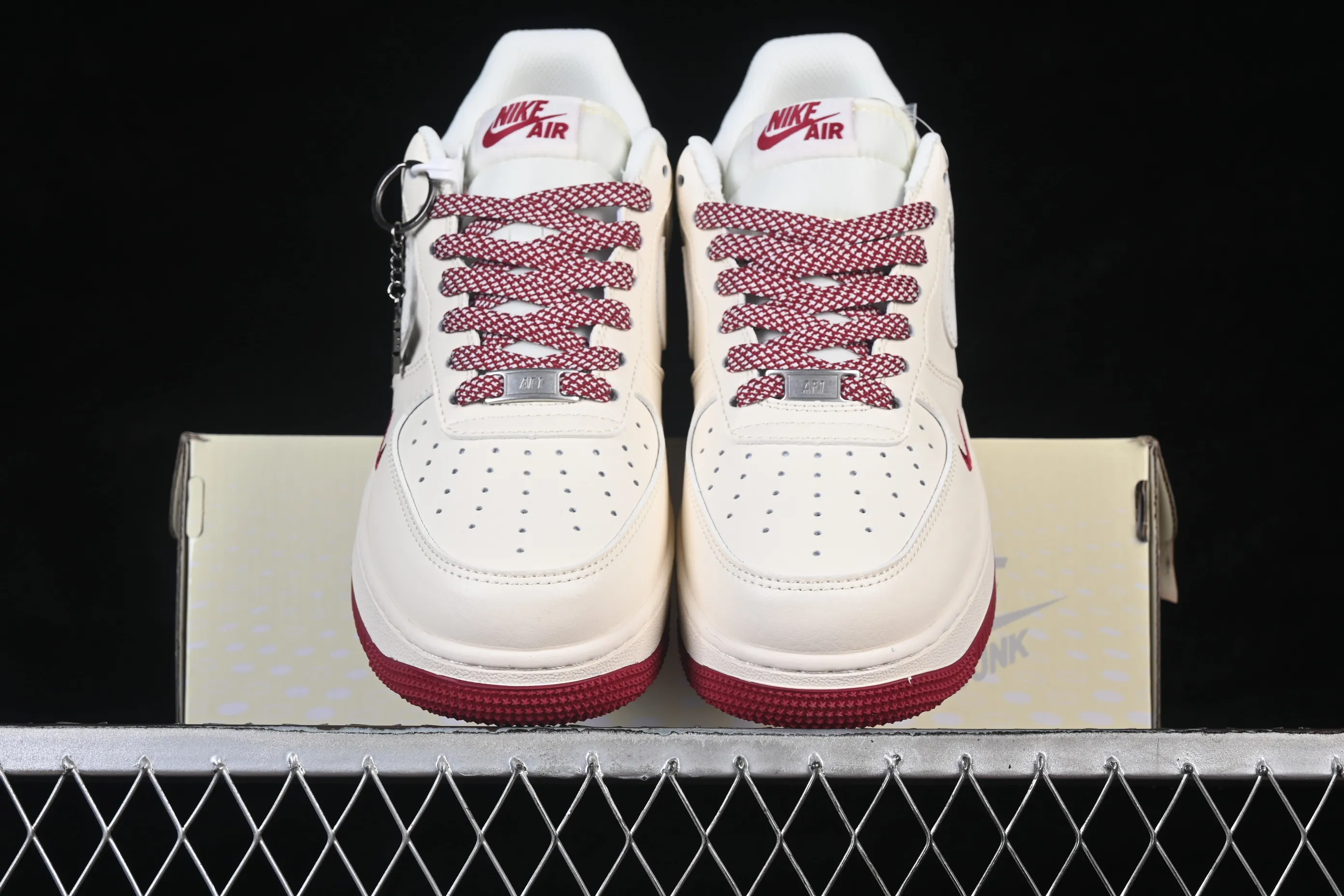 All Categories Nk Air Force 1 Air Force Series Nk Air Force 1 Low Air Force Low Nike Air Force 1'07 Low Burgundy Three Hook Air Force One Low Casual Sneakers JP2026-106